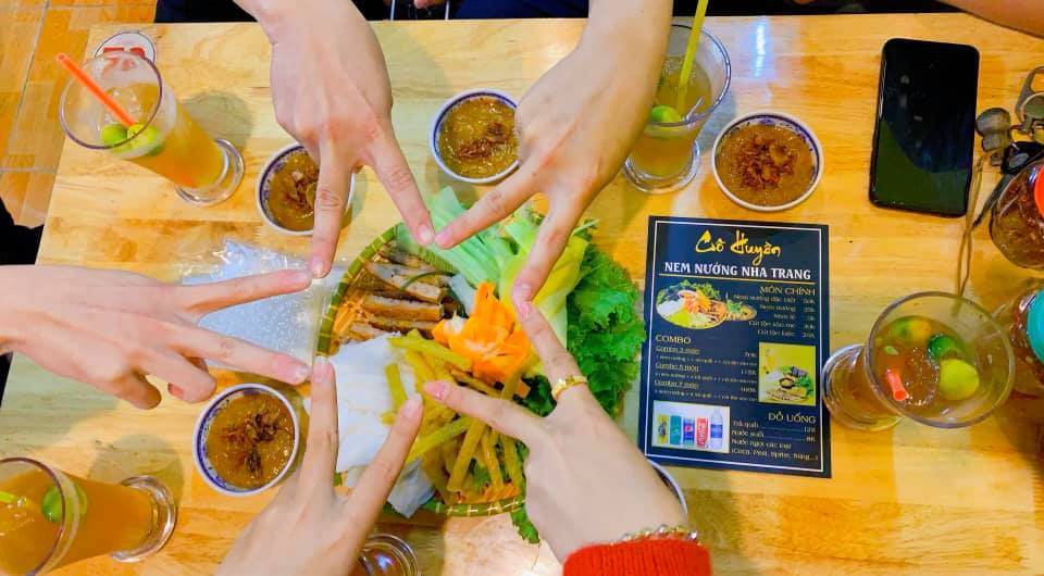 Nem nướng Nha Trang cô Huyền
