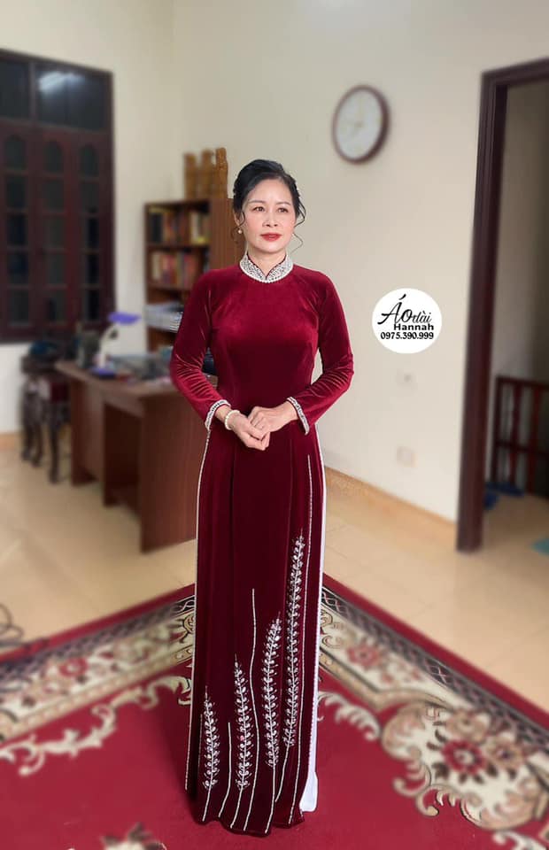 Hannah Áo dài