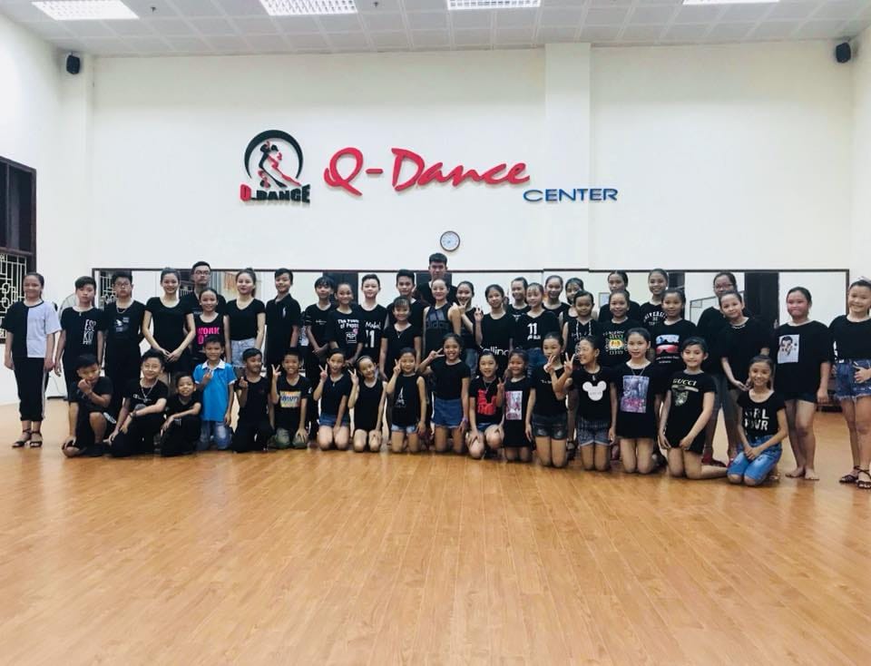Q - Dance Center Quảng Bình