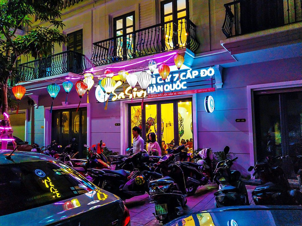 Kem GooFoo - Mỳ cay Sasin Quảng Bình