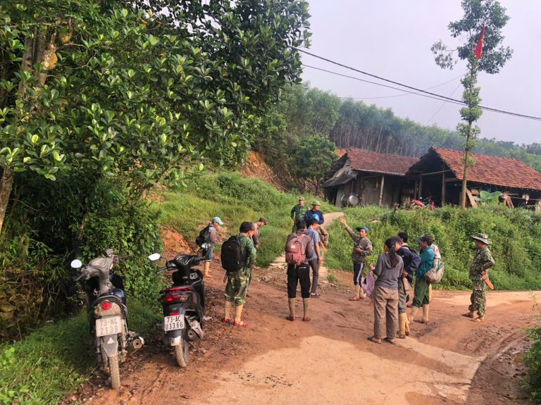 Hàng chục người tỏa vào rừng tìm kiếm người đàn ông mất liên lạc sau 2 ngày đi tìm mật ong