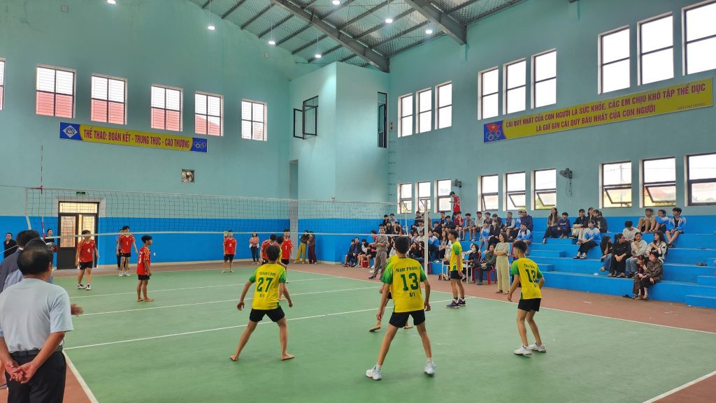 Nhà thi đấu Trường THCS số 2 Nam Lý