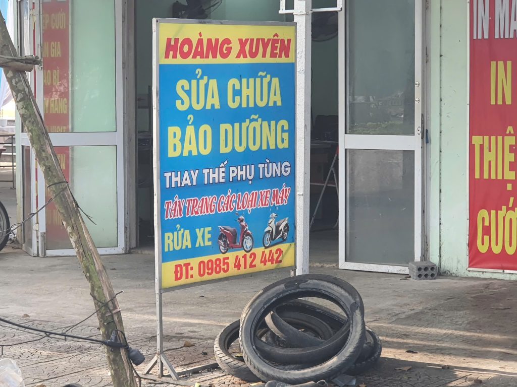 Tiệm sửa xe máy Hoàng Xuyên