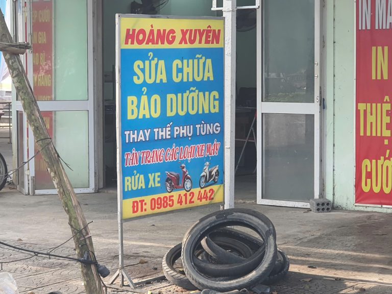 Tiệm sửa xe máy Hoàng Xuyên