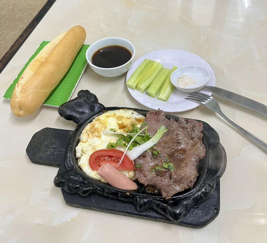 Bò né Hùng Râu Đồng Hới