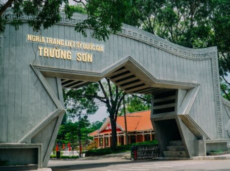 Nghĩa trang liệt sĩ Quốc gia Trường Sơn