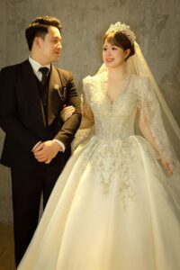 Cho thu&ecirc; v&aacute;y cưới Gun Studio Wedding