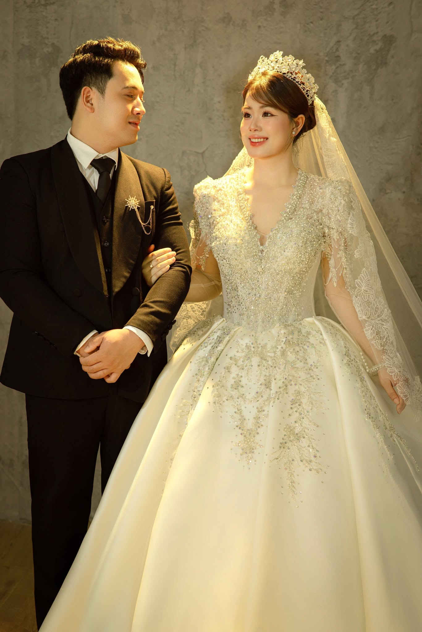 Cho thuê váy cưới Gun Studio Wedding